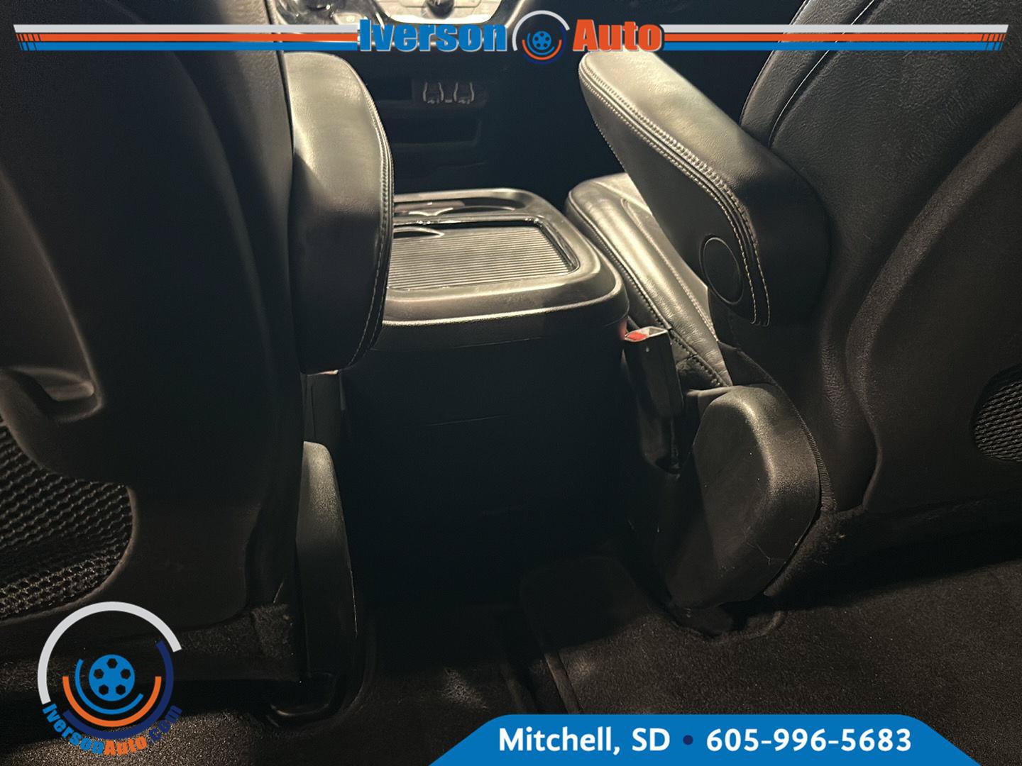 Used 2021 Chrysler Pacifica Touring-L w/ S Appearance Package AWD/4WD image 27