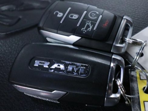 Used 2022 RAM 1500 Laramie AWD/4WD image 21