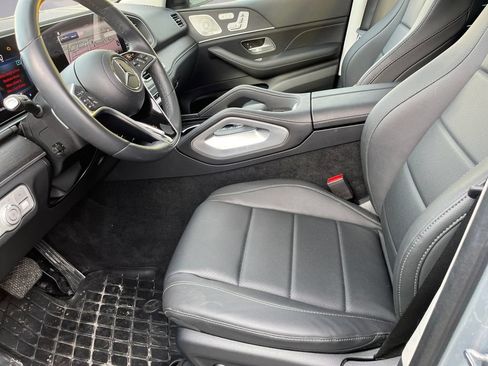 Used 2024 Mercedes-Benz GLE 450e 4MATIC image 9