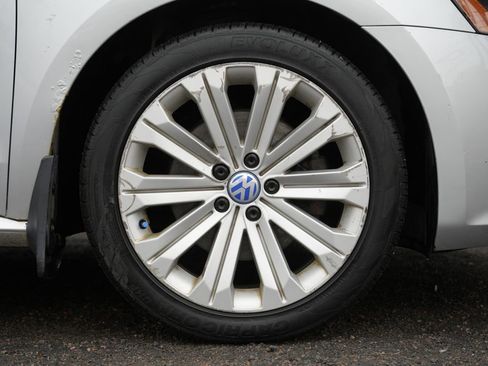 Used 2012 Volkswagen Passat 2.5 SE image 10