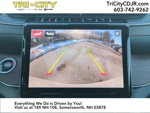 New 2025 Jeep Grand Cherokee Summit image 19