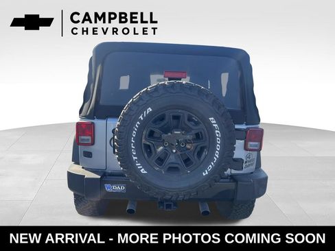 Used 2016 Jeep Wrangler Sport AWD/4WD image 4