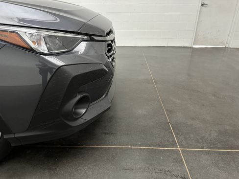 Used 2024 Subaru Crosstrek 2.0i Premium AWD/4WD image 2