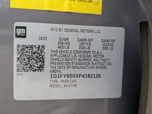 Used 2023 Chevrolet Bolt EUV LT w/ Convenience Package image 37