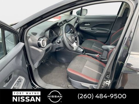 Used 2024 Nissan Versa SR FWD image 11