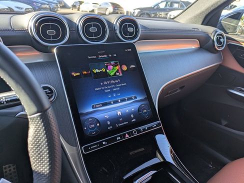 Certified 2025 Mercedes-Benz GLC 300 image 14