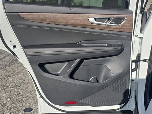 New 2026 Volkswagen Atlas SEL Premium R-Line image 12