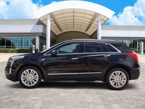 Used 2018 Cadillac XT5 Premium Luxury image 3