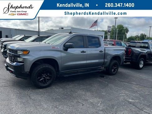 Used 2021 Chevrolet Silverado 1500 Custom Trail Boss w/ LPO, Dark Essentials Package AWD/4WD image 1
