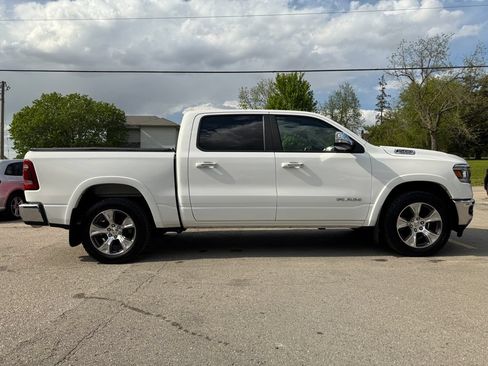 Used 2022 RAM 1500 Laramie AWD/4WD image 4