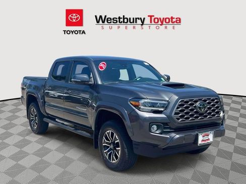 Used 2020 Toyota Tacoma TRD Sport w/ Technology Package AWD/4WD image 1