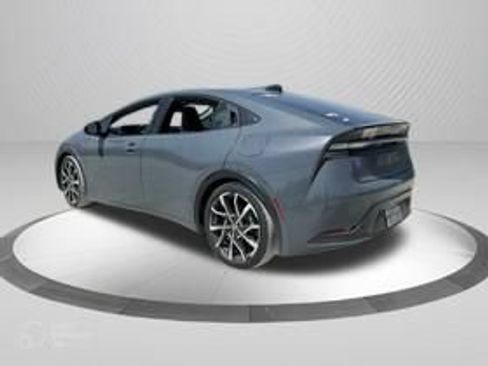 Used 2023 Toyota Prius Prime Premium FWD image 8