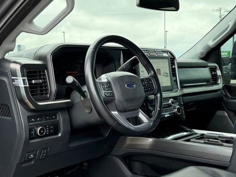 Used 2023 Ford F250 Lariat w/ Lariat Ultimate Package AWD/4WD image 22
