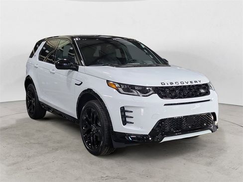 New 2025 Land Rover Discovery Sport Dynamic SE image 7