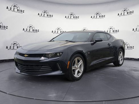 Used 2016 Chevrolet Camaro LT RWD image 3