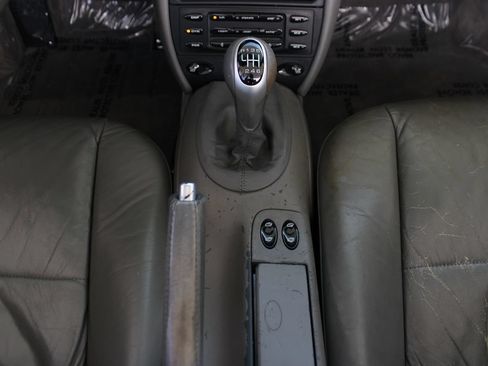 Used 2000 Porsche 911 Cabriolet image 26
