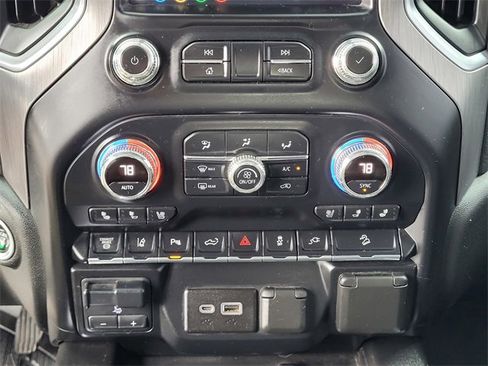 Used 2020 GMC Sierra 2500 Denali w/ Denali Ultimate Package image 21