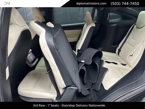 Used 2024 Tesla Model X Standard Sport Utility 4D image 24