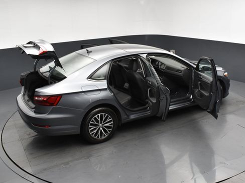 Used 2021 Volkswagen Jetta FWD image 25