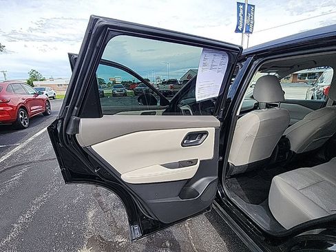 Used 2025 Nissan Rogue SV AWD/4WD image 20