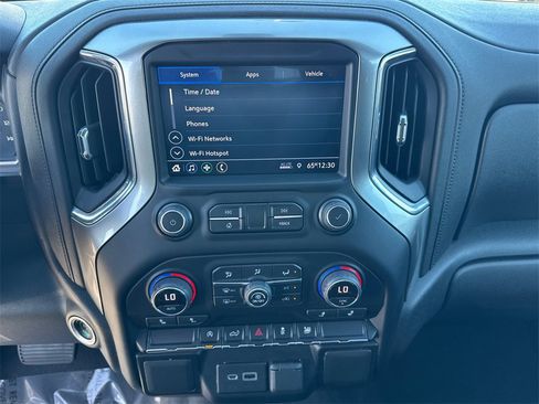 Used 2021 Chevrolet Silverado 1500 LT w/ Bed Protection Package image 30