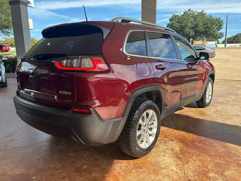 Used 2019 Jeep Cherokee Latitude w/ Popular Appearance Group image 6