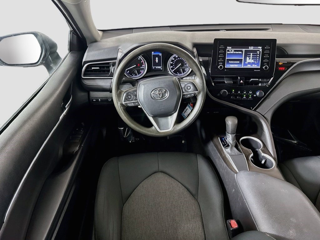 Used 2021 Toyota Camry LE FWD image 16
