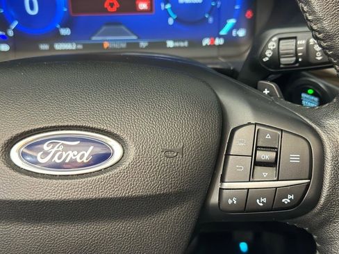 Used 2020 Ford Escape Titanium image 36