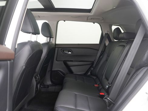 Used 2023 Nissan Rogue SV w/ SV Premium B Package image 20