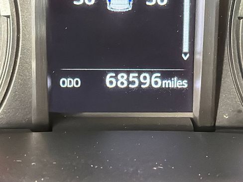 Used 2024 Toyota 4Runner SR5 Premium w/ Moonroof Package image 29