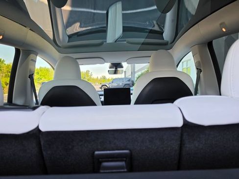 Used 2023 Tesla Model Y Performance AWD/4WD image 44