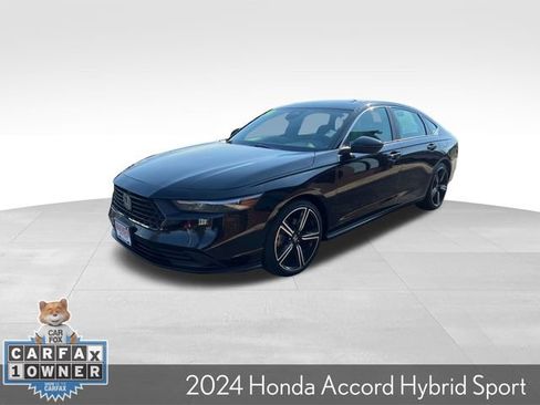 Used 2024 Honda Accord Sport image 4
