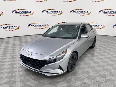 Used 2021 Hyundai Elantra SEL w/ Convenience Package