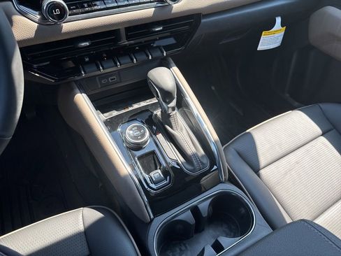 New 2026 GMC Canyon Denali image 30