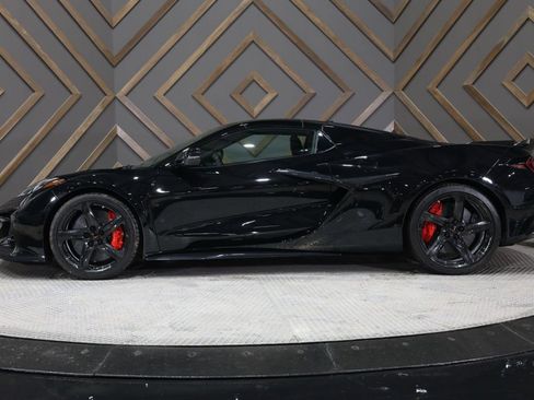 Used 2024 Chevrolet Corvette Z06 w/ Stealth Interior Trim Package image 4