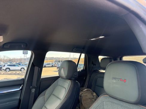 Used 2026 GMC Terrain AT4 w/ Technology Package II image 12