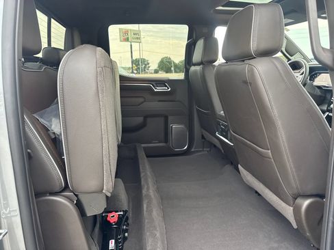 Used 2025 GMC Sierra 1500 Denali w/ Denali Reserve Package AWD/4WD image 12