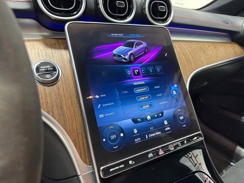 Used 2023 Mercedes-Benz C 43 AMG 4MATIC Sedan image 39