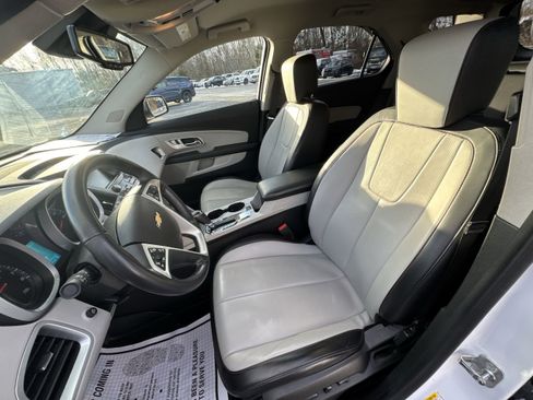 Used 2017 Chevrolet Equinox Premier w/ Enhanced Convenience Package image 20