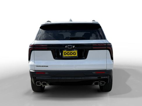 New 2026 Chevrolet Traverse LT FWD image 4