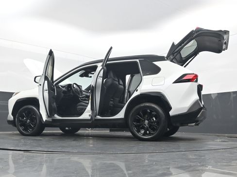 Used 2022 Toyota RAV4 XSE image 40