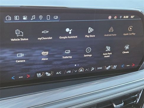 Used 2025 Chevrolet Suburban Premier image 24