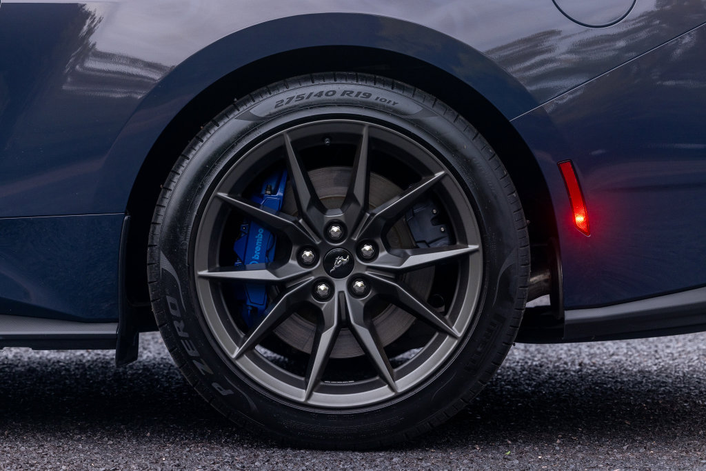 Used 2024 Ford Mustang Dark Horse RWD image 38