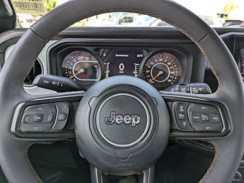 Certified 2024 Jeep Wrangler Unlimited Sport AWD/4WD image 19