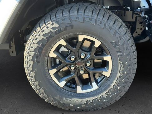 New 2026 Jeep Gladiator Rubicon image 9