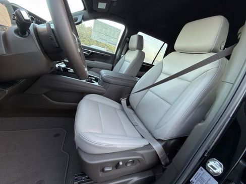 New 2026 Chevrolet Tahoe LT w/ Comfort Package image 19