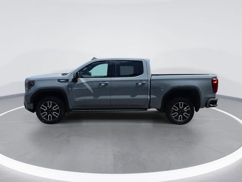 Used 2024 GMC Sierra 1500 AT4 w/ Technology Package AWD/4WD image 7