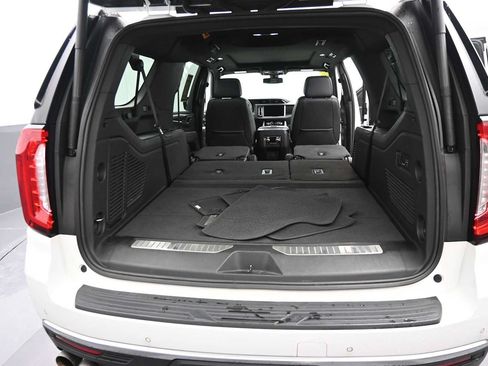 Used 2022 GMC Yukon XL Denali AWD/4WD image 13