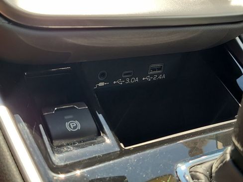 Used 2024 Subaru Outback Onyx Edition w/ Popular Package #2 AWD/4WD image 25