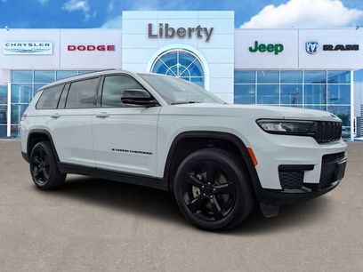 Used 2023 Jeep Grand Cherokee L Laredo